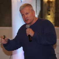 Todd Tracy Thrills Audience at Exclusive AASP/NJ Seminar